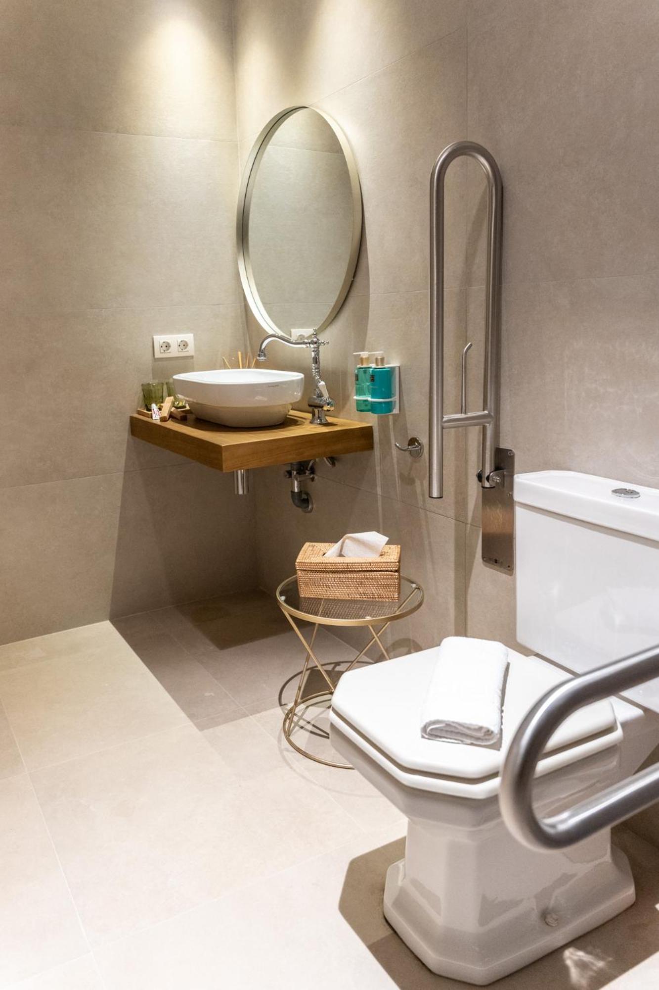Hotel Font De La Canya Avinyonet del Penedès Kültér fotó